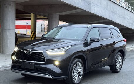 Toyota Highlander, 2025 год, 5 650 000 рублей, 4 фотография