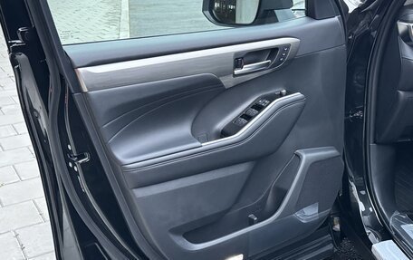 Toyota Highlander, 2025 год, 5 650 000 рублей, 12 фотография