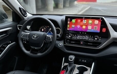 Toyota Highlander, 2025 год, 5 650 000 рублей, 10 фотография