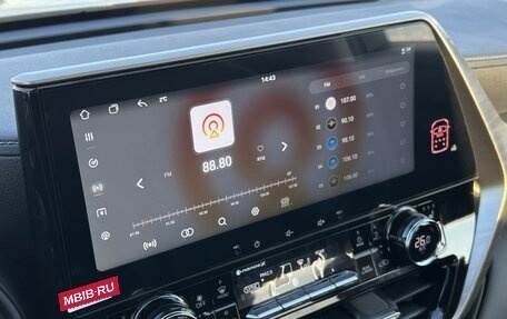Toyota Highlander, 2025 год, 5 650 000 рублей, 24 фотография