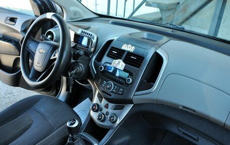 Chevrolet Aveo III, 2015 год, 700 000 рублей, 11 фотография