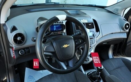 Chevrolet Aveo III, 2015 год, 700 000 рублей, 9 фотография
