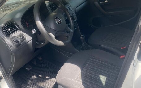 Volkswagen Polo VI (EU Market), 2015 год, 680 000 рублей, 12 фотография