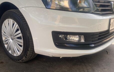 Volkswagen Polo VI (EU Market), 2015 год, 680 000 рублей, 17 фотография