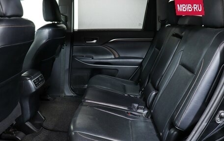 Toyota Highlander III, 2014 год, 2 690 000 рублей, 10 фотография