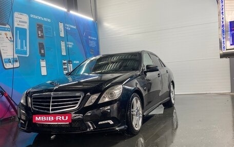 Mercedes-Benz E-Класс, 2011 год, 1 350 000 рублей, 4 фотография