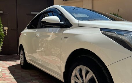 Hyundai Solaris II рестайлинг, 2020 год, 1 750 000 рублей, 4 фотография