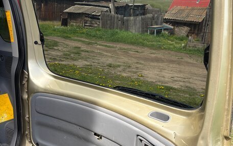 Toyota FunCargo, 2001 год, 520 000 рублей, 18 фотография