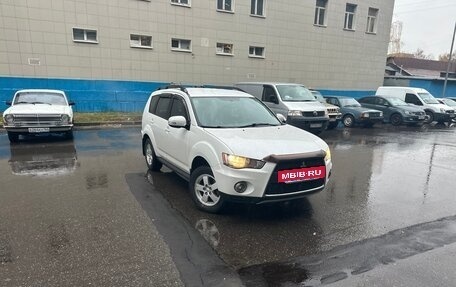 Mitsubishi Outlander III рестайлинг 3, 2011 год, 1 000 000 рублей, 3 фотография