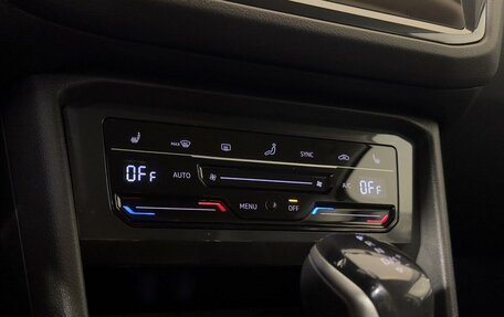 Volkswagen Tiguan II, 2021 год, 3 230 200 рублей, 18 фотография