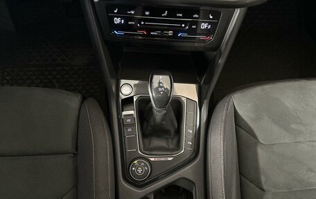 Volkswagen Tiguan II, 2021 год, 3 230 200 рублей, 16 фотография