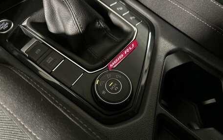 Volkswagen Tiguan II, 2021 год, 3 230 200 рублей, 17 фотография