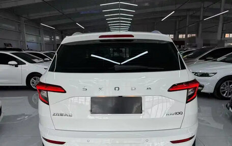 Skoda Karoq I, 2022 год, 2 000 000 рублей, 4 фотография