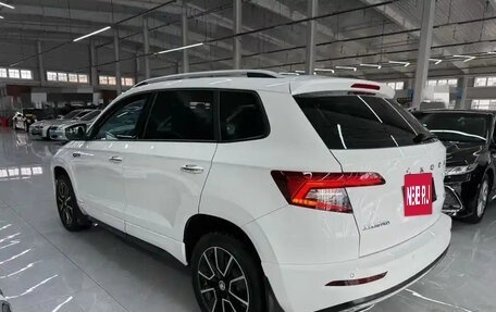 Skoda Karoq I, 2022 год, 2 000 000 рублей, 6 фотография
