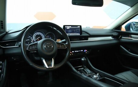 Mazda 6, 2019 год, 2 190 000 рублей, 13 фотография