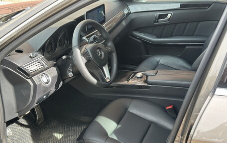 Mercedes-Benz E-Класс, 2012 год, 1 320 000 рублей, 7 фотография