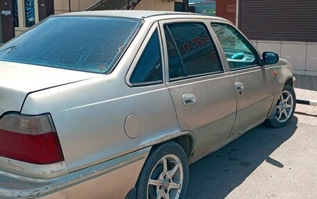 Daewoo Nexia I рестайлинг, 1997 год, 70 000 рублей, 4 фотография