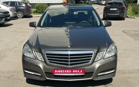 Mercedes-Benz E-Класс, 2012 год, 1 320 000 рублей, 2 фотография