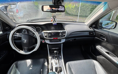 Honda Accord IX рестайлинг, 2013 год, 1 850 000 рублей, 11 фотография