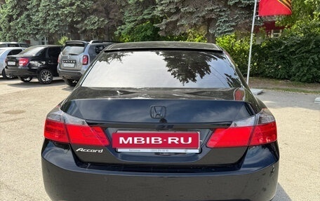 Honda Accord IX рестайлинг, 2013 год, 1 850 000 рублей, 6 фотография