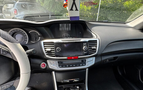 Honda Accord IX рестайлинг, 2013 год, 1 850 000 рублей, 14 фотография