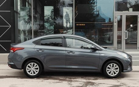 Hyundai Solaris II рестайлинг, 2021 год, 1 700 000 рублей, 4 фотография