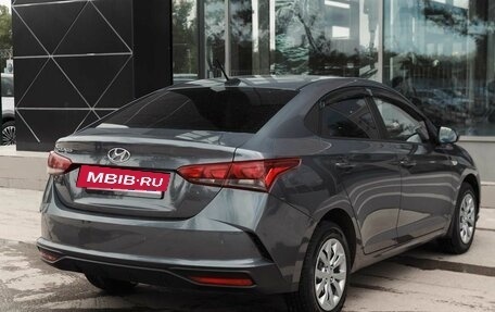 Hyundai Solaris II рестайлинг, 2021 год, 1 700 000 рублей, 5 фотография
