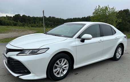 Toyota Camry, 2019 год, 1 920 000 рублей, 2 фотография