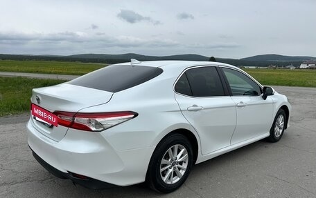 Toyota Camry, 2019 год, 1 920 000 рублей, 3 фотография