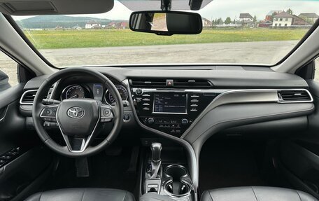 Toyota Camry, 2019 год, 1 920 000 рублей, 14 фотография