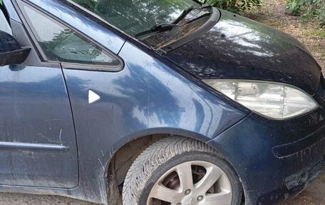 Mitsubishi Colt VI рестайлинг, 2006 год, 290 000 рублей, 2 фотография