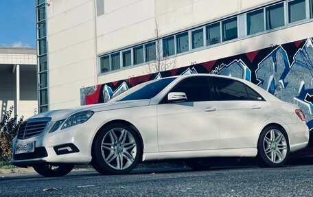 Mercedes-Benz E-Класс, 2011 год, 1 350 000 рублей, 7 фотография