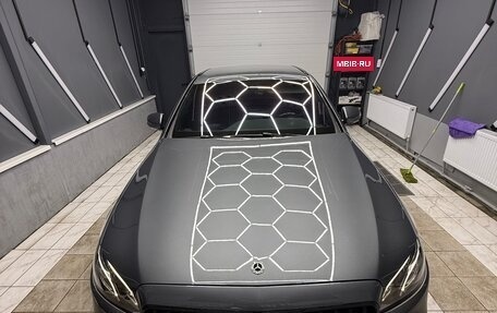 Mercedes-Benz E-Класс, 2020 год, 3 600 000 рублей, 2 фотография