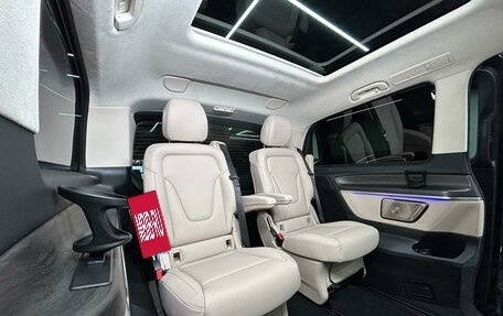 Mercedes-Benz V-Класс, 2024 год, 16 500 000 рублей, 15 фотография