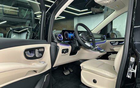 Mercedes-Benz V-Класс, 2024 год, 16 500 000 рублей, 16 фотография