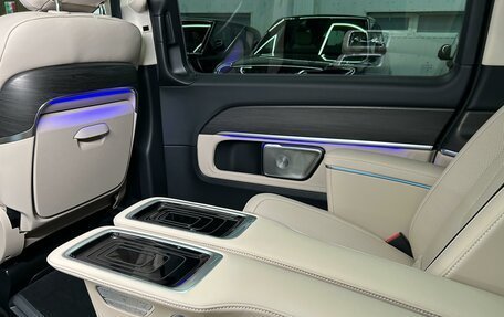 Mercedes-Benz V-Класс, 2024 год, 16 500 000 рублей, 29 фотография