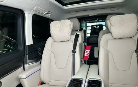 Mercedes-Benz V-Класс, 2024 год, 16 500 000 рублей, 25 фотография
