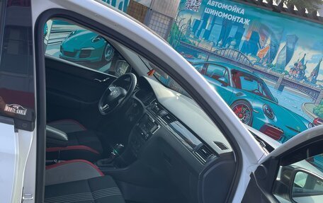 Skoda Rapid I, 2015 год, 800 000 рублей, 11 фотография