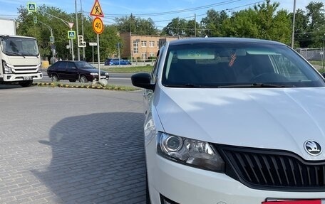 Skoda Rapid I, 2015 год, 800 000 рублей, 9 фотография