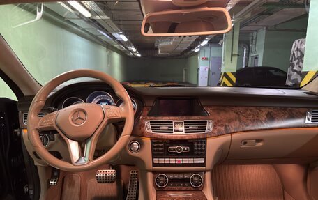 Mercedes-Benz CLS, 2012 год, 3 100 000 рублей, 12 фотография
