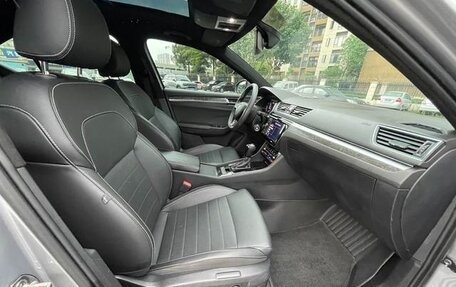 Skoda Superb III рестайлинг, 2022 год, 2 200 000 рублей, 6 фотография