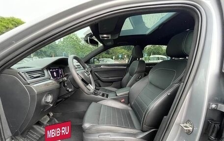 Skoda Superb III рестайлинг, 2022 год, 2 200 000 рублей, 11 фотография
