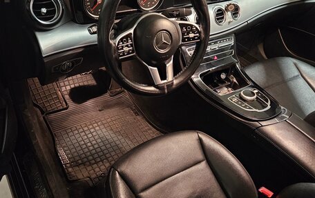 Mercedes-Benz E-Класс, 2018 год, 1 860 000 рублей, 6 фотография