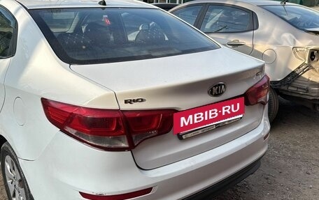 KIA Rio III рестайлинг, 2015 год, 450 000 рублей, 4 фотография