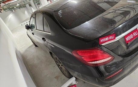 Mercedes-Benz E-Класс, 2018 год, 1 860 000 рублей, 2 фотография