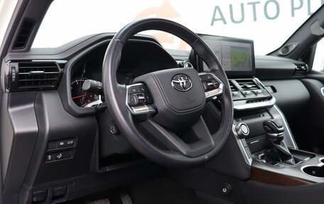 Toyota Land Cruiser, 2022 год, 12 990 000 рублей, 10 фотография