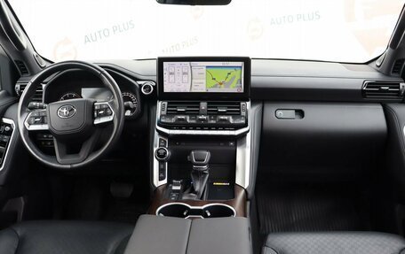 Toyota Land Cruiser, 2022 год, 12 990 000 рублей, 11 фотография
