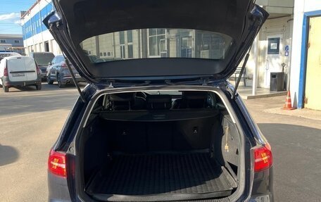 Volkswagen Passat B8 рестайлинг, 2016 год, 2 000 000 рублей, 13 фотография