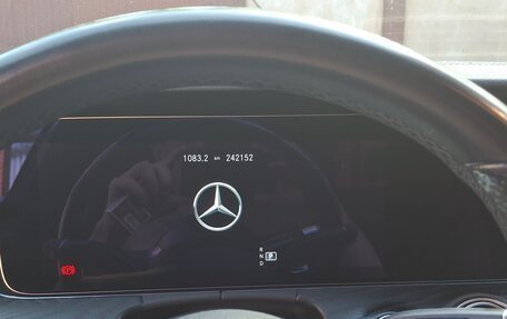 Mercedes-Benz E-Класс, 2022 год, 4 000 000 рублей, 4 фотография