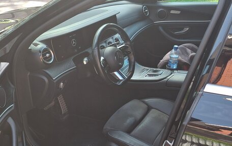 Mercedes-Benz E-Класс, 2022 год, 4 000 000 рублей, 7 фотография